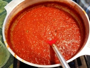 Freezer Friendly Fresh Marinara Sauce. Freeze this veggie packed, kid friendly sauce for faster meal ideas.